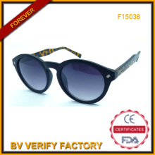 Women′s Sunglass, Italy Design Sunglass Meet FDA&Ce (F15038)